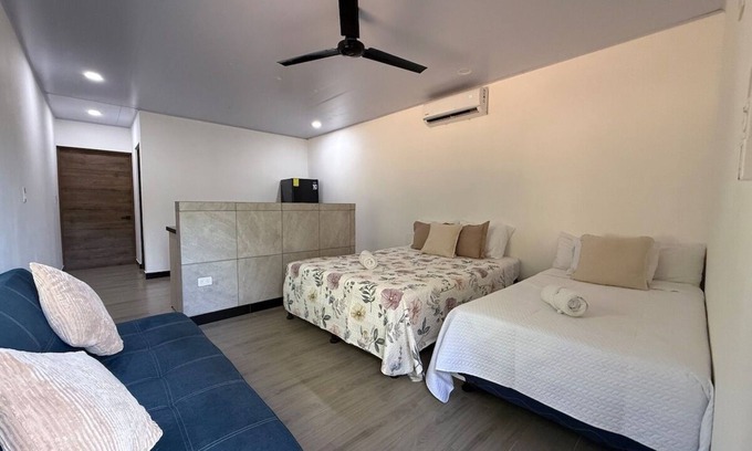 Tarcoles Apartment | Playa Mantas studio, AC, Parking