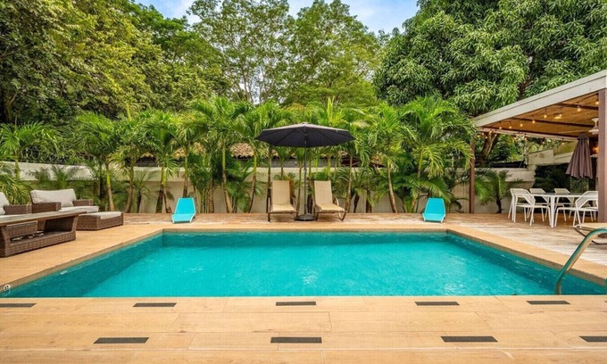 Potrero Ski Chalet | Playa Potrero: Stunning modern 3 Br, 3.5 bath home - Casa Coralis