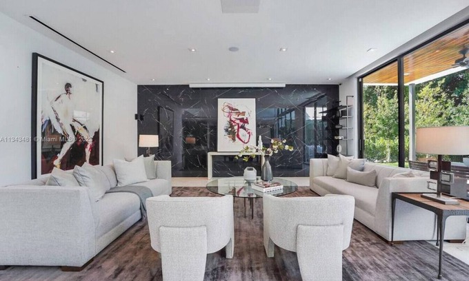 Venetian Islands House | Playa Villa - Modern Luxury Redefined