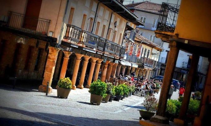 Riaza Apartment | Plaza de Riaza. Historical charm