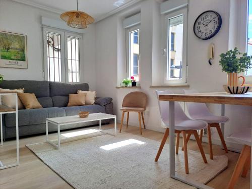Old Town Apartment | Plaza del Ayuntamiento -Centro Histórico-