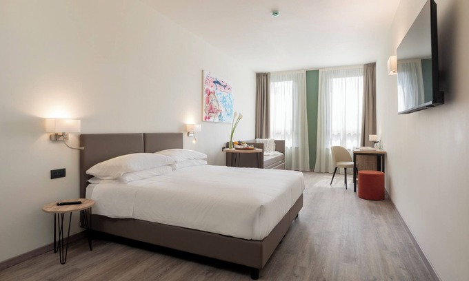 San Martino Siccomario Hotel | Plaza