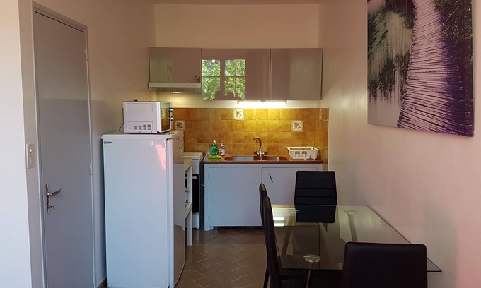 Saint-Jean-du-Bruel House | Pleasant 2-room apartment in the heart of the village