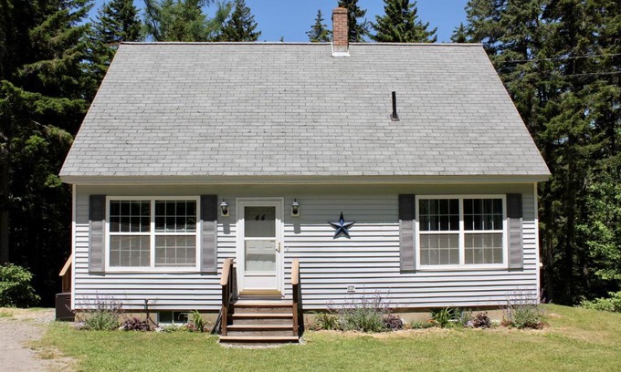 South Thomaston House | Pleasant Beach Road Retreat