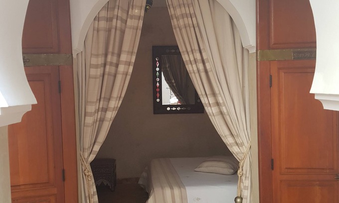 Bab Taghzout House | Pleasant riad in the heart of the medina with swimming pool and complimentary breakfasts