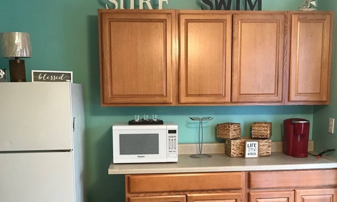 Wells Condo | Pleasant studio w/ equipped kitchen, relaxing balcony, near beach & activities