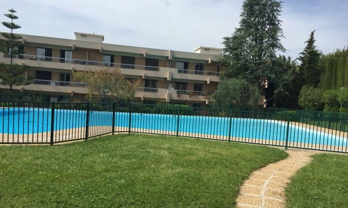 Fabron Apartment | Pleasant studio with terrace in Nice - Ciel de Fabron