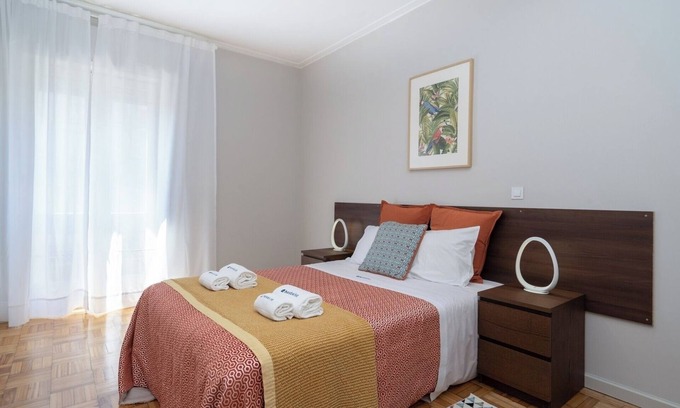 Lapa Apartment | Please note: Between October 30 and November 15, improvements will be.