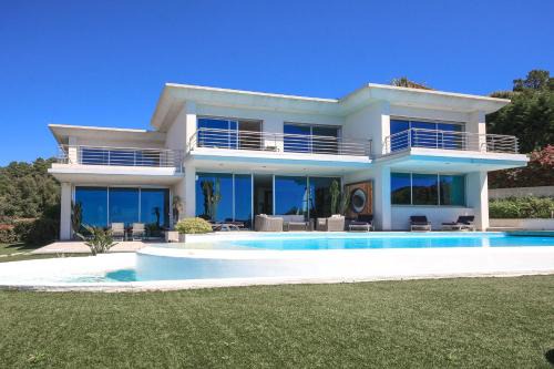 La Celle-sous-Gouzon Villa | Plenitude
