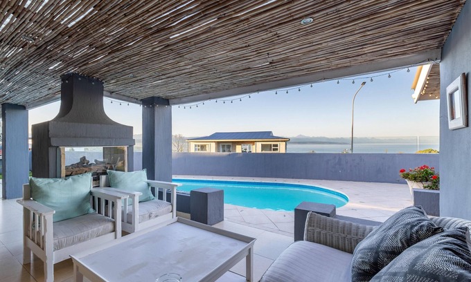 Plettenberg Bay Villa | Plettenberg Bay 4-Bedroom Oasis with Pool & Braai