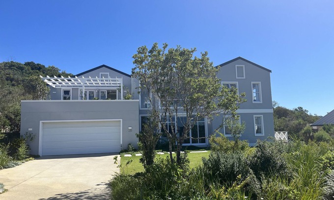 Brackenridge Private Residential Estate Bed & Breakfast | Plettenberg Bay luxury, large en-suite, full bathroom, private deck, kitchenette