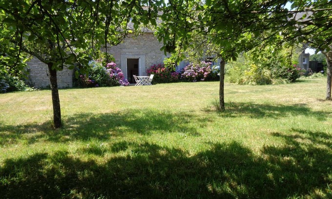 Plobannalec-Lesconil Cottage | Plobannalec Lesconil: House with garden