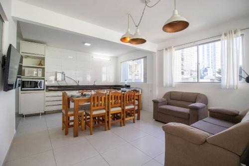 Centro Apartment | PLT41 - Sacada Ampla com Churrasqueira, 3 Suítes