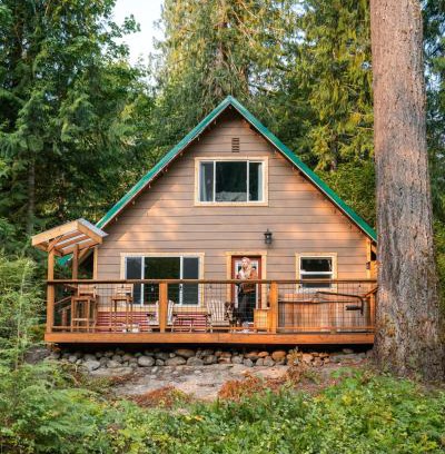 Darrington House | PNW River Cabin