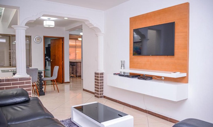 Zona Rosa Apartment | Poblado Brownstone