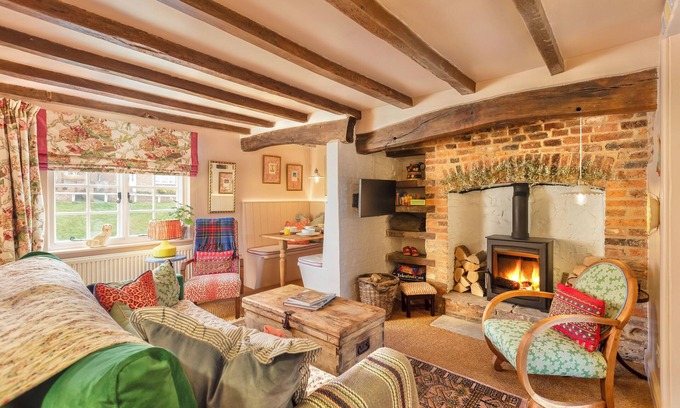 Scawton Cottage | Pocket Cottage Historic Tiny Home Near Village Pubs