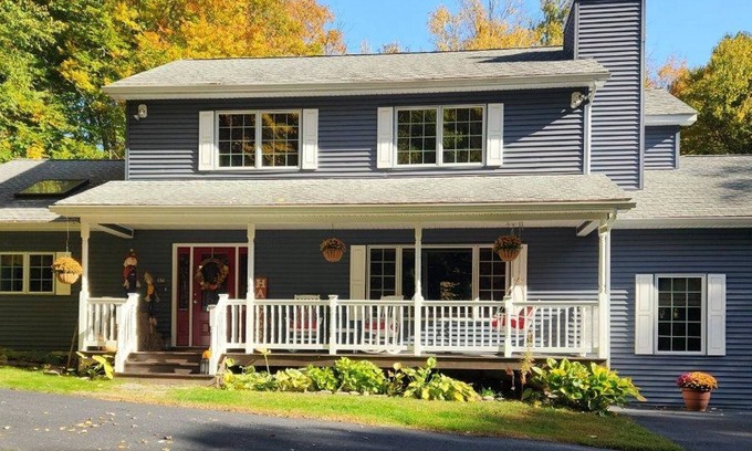 Newfoundland Other | Pocono Mountain House minutes to Wallenpaupack and half hour to Camelback