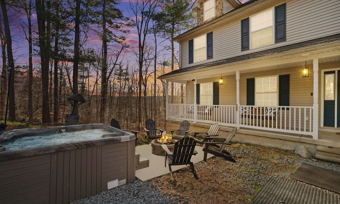 Cresco House | Poconos Family Retreat: 4BR, Sleeps 14, Pool & More