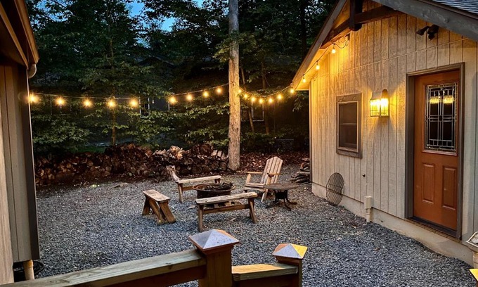 Pocono Pines House | Poconos Hot Tub Family Vacation Home