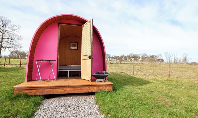 Saint Asaph Cottage | POD 3, pet friendly, country holiday cottage in St Asaph