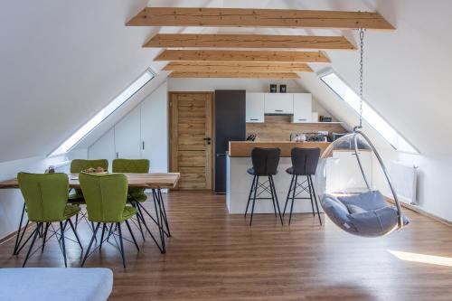 Karlovice Apartment | Podkrovní apartmán Karlovice