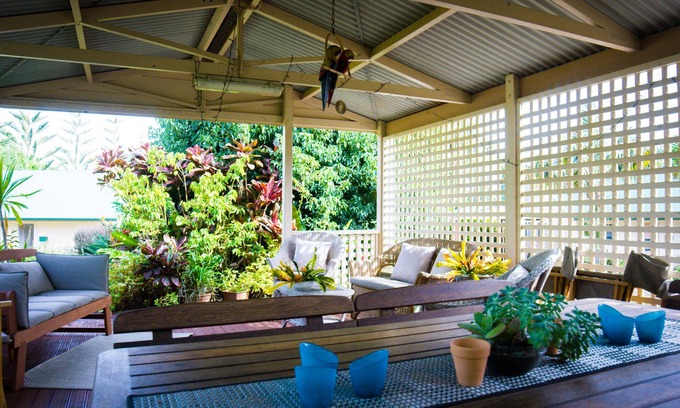 Burnt Pine Cottage | Poinciana Cottages