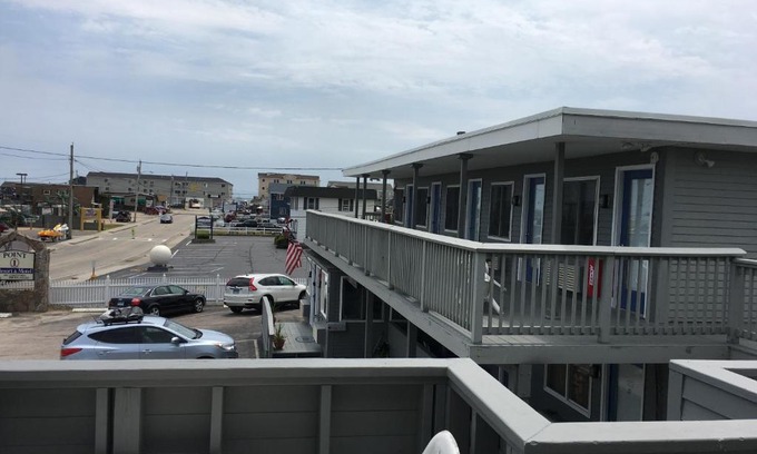 Misquamicut Hotel | Point 1 Resort & Motel