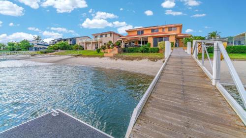 Yamba House | Point Paradiso - Glorious waterfront