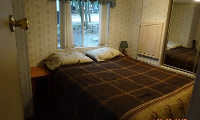 South Casco Cottage | Point Sebago Recently Renovated Cottage