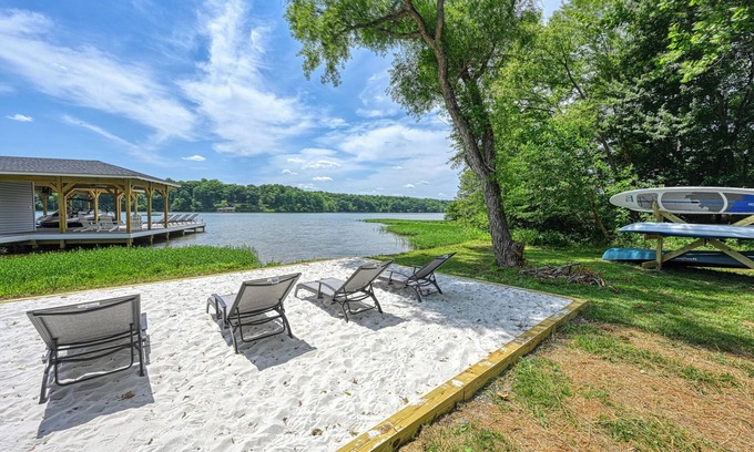 Livingston House | Pointe of View: LUXURY LAKEFRONT, Private Dock, Hot Tub, Fire Pit, Beach, Views!