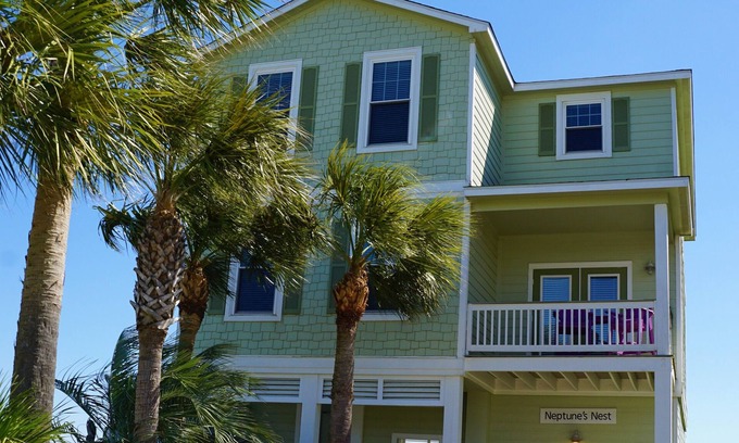 Galveston House | Pointe West BEACHFRONT next to dune walkover! - 4 bed 4 bath