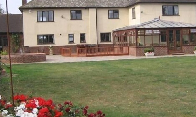 Little Stukeley House | Pointers Guest House