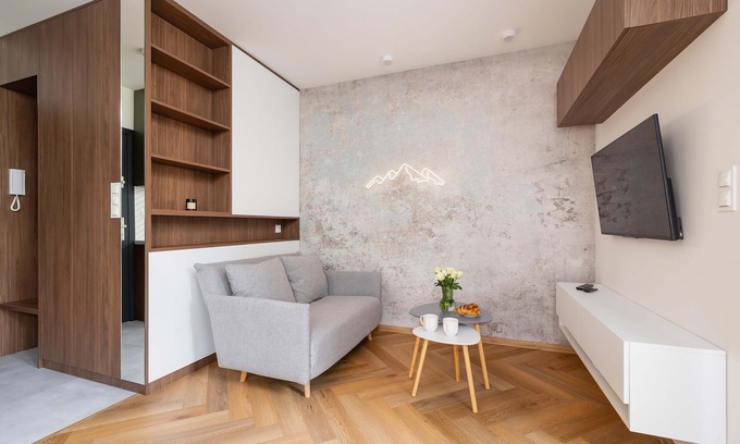 Straconka Apartment | Pokoju 39 | Bielsko-Biała | Elegant Apartment | Parking | Pet Friendly