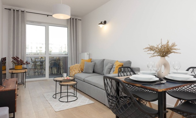 Wlochy Apartment | Pola Karolińskie 2B | Stylish Apartment | Parking