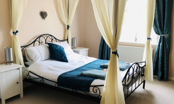 Burtle House | Polden Cottage Beautiful retreat near Cheddar and Glastonbury