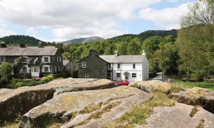 Elterwater Cottage | POLLYS COTTAGE, pet friendly, with open fire in Elterwater