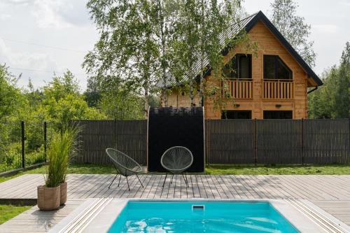 Lochow House | Polna Osada Nadkole
