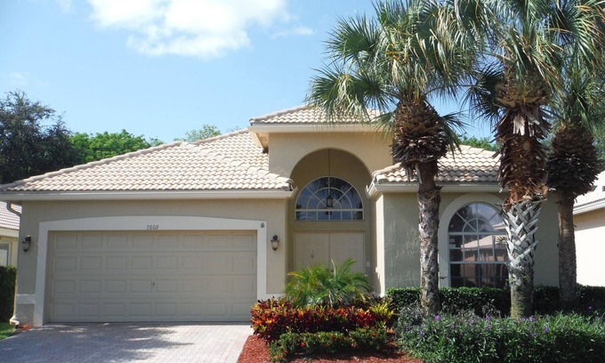 Polo Trace House | Polo Trace, Delray Beach, 3/2, gated, Priv heated salt pool, WIFI, NETFLIX
