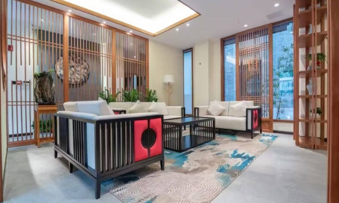 Yufeng District Hotel | Poltton International Apartment Liuzhou