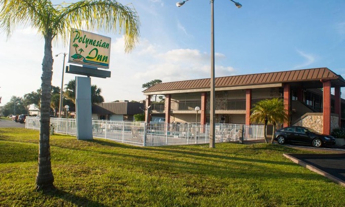 St. Cloud Hotel | Polynesian Inn
