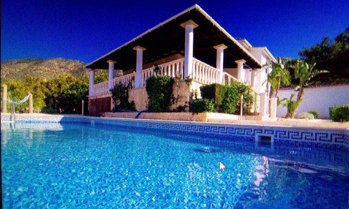 Pachyammos Villa | Pomos Harbourbiew Villa