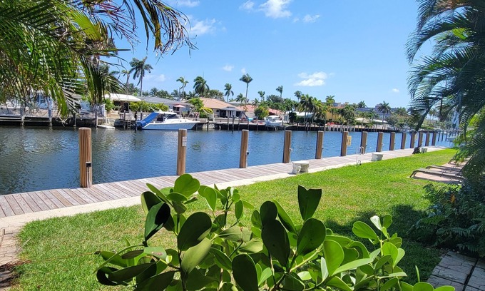 Santa Barbara Estates Condo | Pompano Holiday Gem