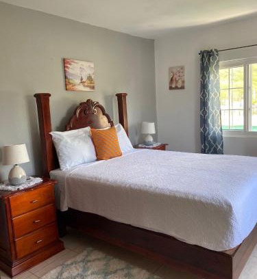 Pamphret Apartment | Pond View Apartment
