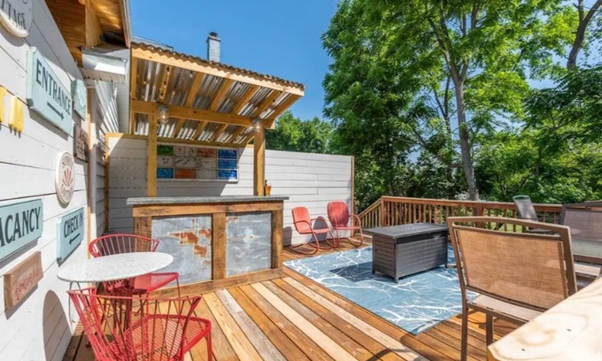 Steeles Tavern Cabin | Pond View Cabin, Hot tub and on site Spa!