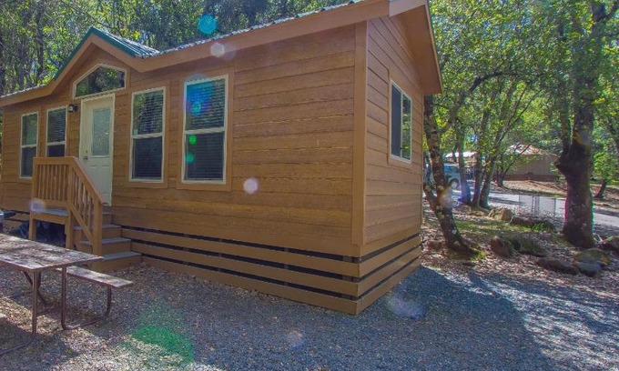 Lotus Resort | Ponderosa Camping Resort One-Bedroom Cabin 5