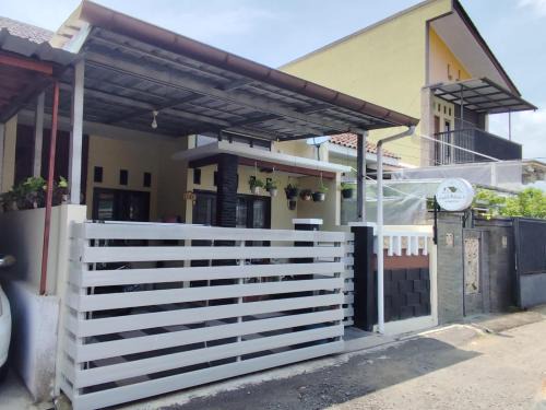 Tasikmalaya House | Pondok Mutiara 17