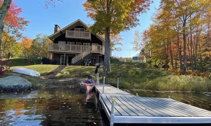 Greenwood Ski Chalet | Pondside Getaway - Fishing, Canoeing, & Skiing