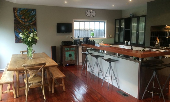 Ponsonby Villa | Ponsonby Beautiful Family Villa