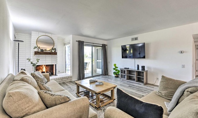 Bermuda Dunes Apartment | Pool Access Pet-Friendly Bermuda Dunes Condo
