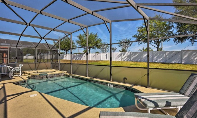 Solana Villa | Pool and Hot Tub Resort-Style Davenport Villa